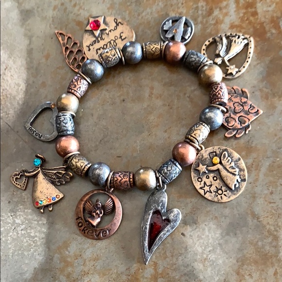 Jewelry - Picture 4 of 5